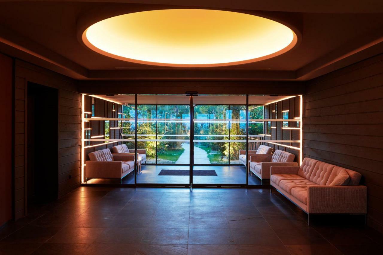 Hotel Plage Palace & Spa Palavas-les-Flots Exterior foto Entrance to the hotel